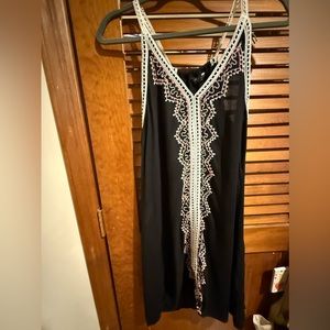 Black embroidered swim coverup‎